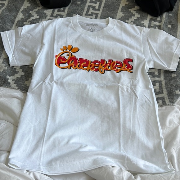 Meltdown for Ntwrk T-Shirt. Chick-Fil-A x Popeyes. Like New. - Picture 1 of 4